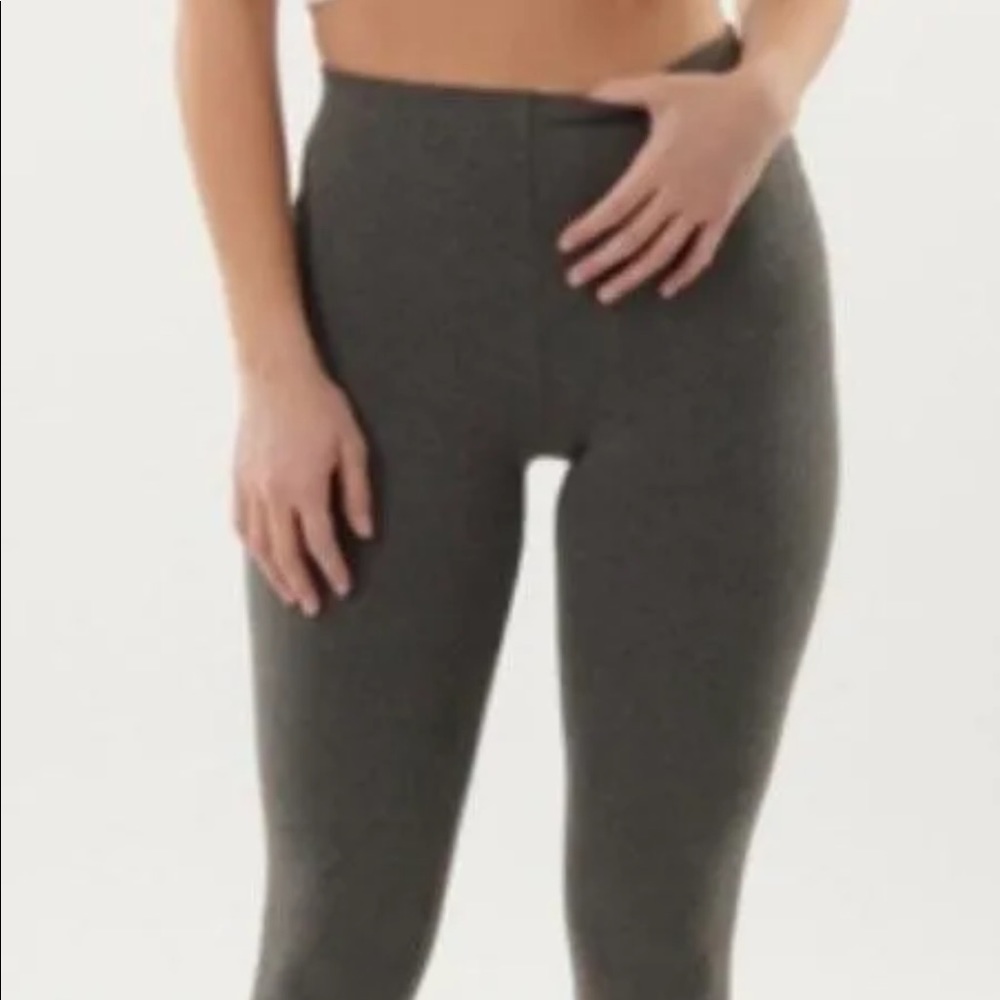 gray garage leggings! 🌚